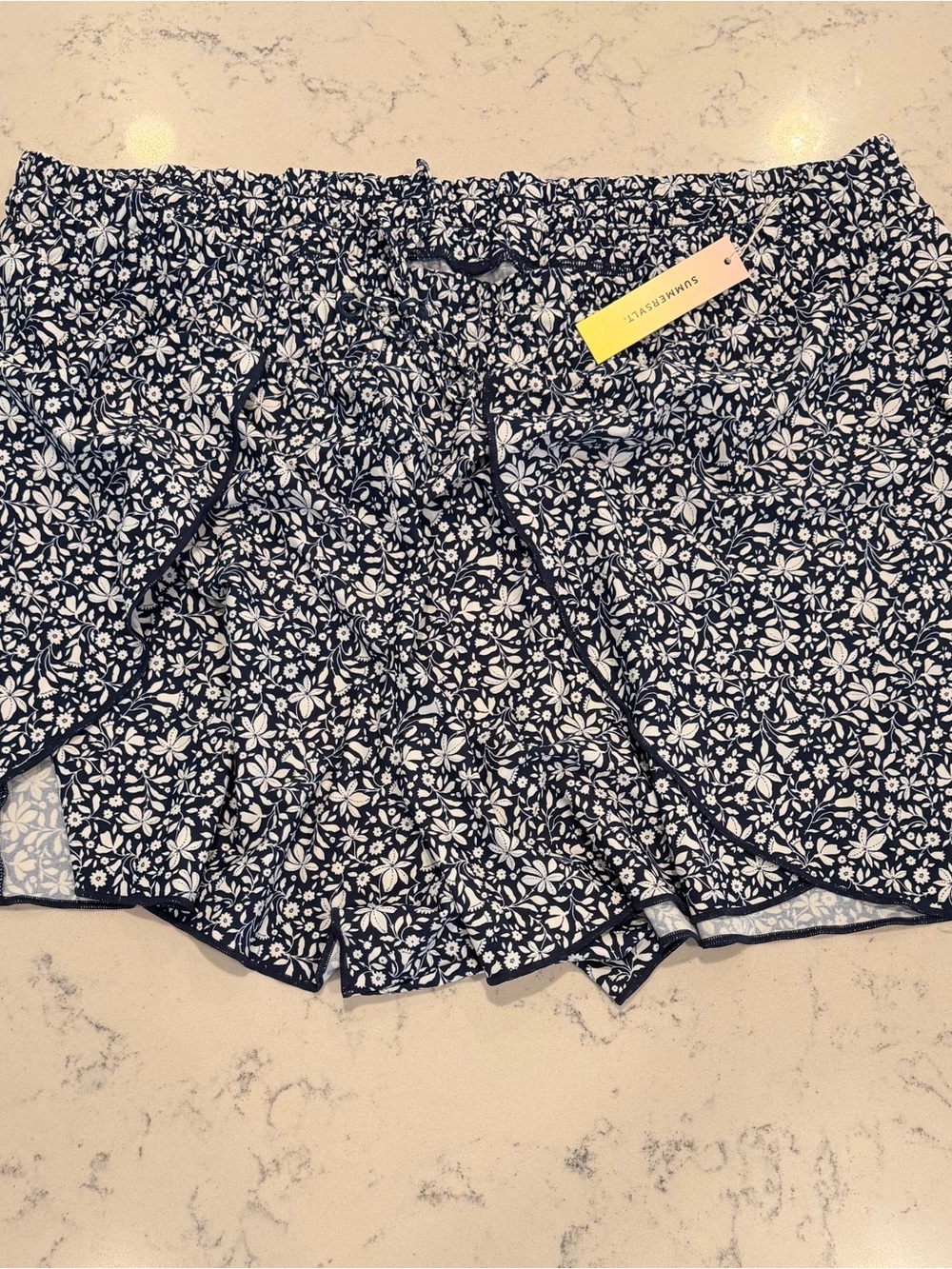 Sea to Shore Swim Shorts Summersalt — Navy and White Floral 2XL